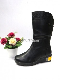 Botki damskie 39-43 D8833-61 BLACK