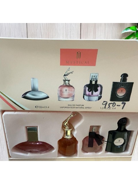 KOSMETYKI Zestaw mini perfumy 4X30 ml